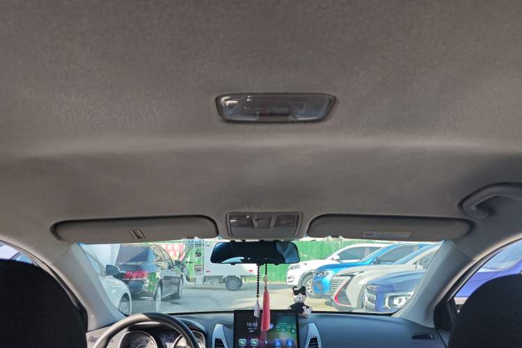 Used Hyundai Elantra (5th Generation / Langdong) 2015 1.6L Automatic Fashion Model