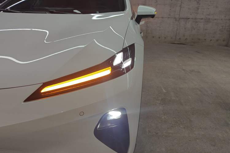 Used Deepal L07 2025 230 Ultra Qiankun Intelligent Driving ADS SE Range-Extended Version