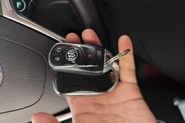 Used Buick Encore 2016 18T Automatic Two-Wheel Drive Urban Elite Model
