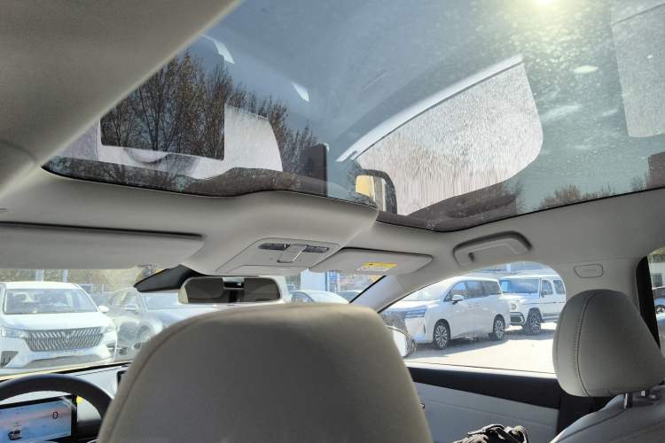 Used Baojun Enjoy 2025 Plug-in Hybrid 140km Luxury Edition