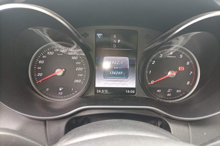 Used Mercedes-Benz C-Class 2018 C 200 L Sport Edition Achievement Special Edition Odometer Close Up