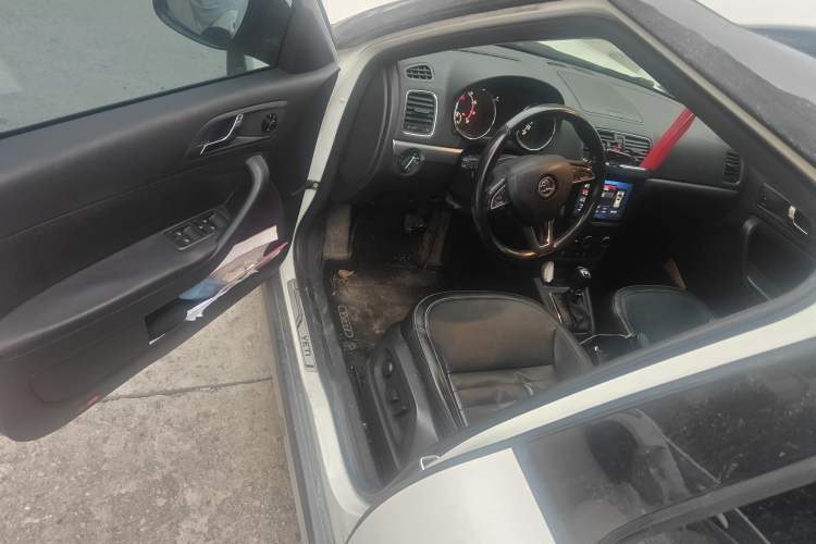 Used Skoda Yeti 2017 TSI300 DSG Luxury Edition Driver Seat