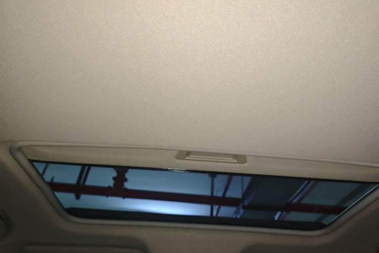 Used Buick Excelle GX 2018 18T Automatic Flagship Model Headliner