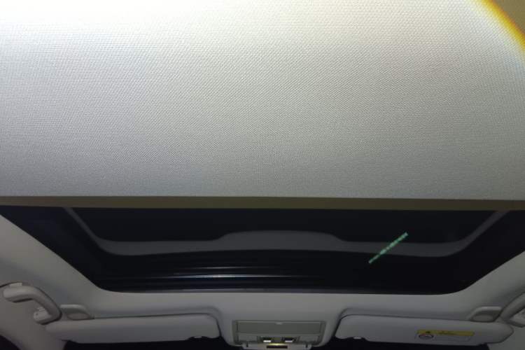 Used Jaguar XFL 2024 2.0T P250 Two-Wheel Drive Prestige Luxury Edition