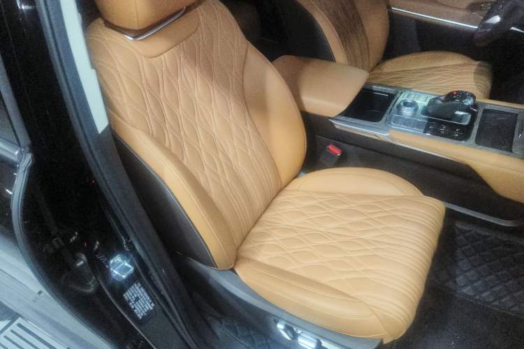 Used Tank 500 New Energy 2024 Hi4-T Right Front Seat