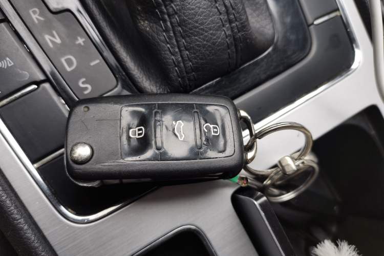 Used Volkswagen Passat 2014 2.0 TSI DSG Prestige Edition Vehicle Key