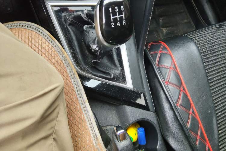 Used Changan CS15 2019 1.5L Manual Comfort Model China V Standard
