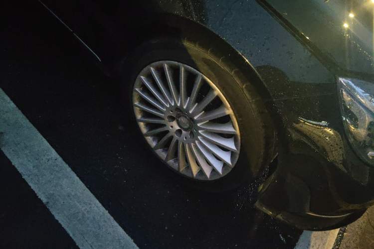 Used Mercedes-Benz E-Class 2014 E 260 L
