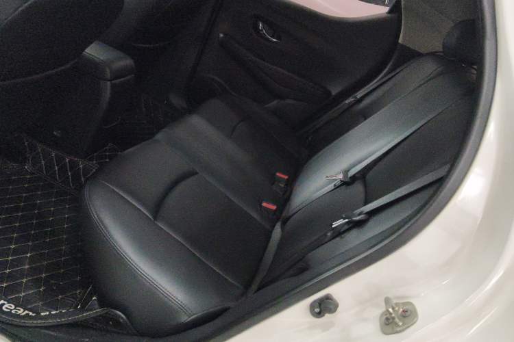 Used Nissan Lannia 2020 1.6L CVT Smart Connect Smart Cool Edition
