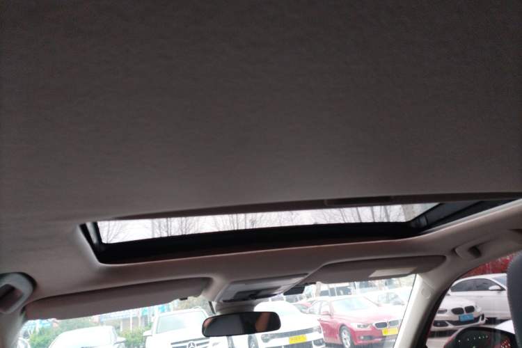 Used Honda Civic 2023 240TURBO CVT Dynamic · Center Stage Special Edition