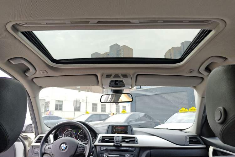 Used BMW 3 Series 2015 320Li Luxury Edition Fashion Model