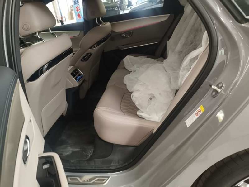 Used BYD Han 2025 DM-i Smart Drive 125KM Prestige Model — 16
