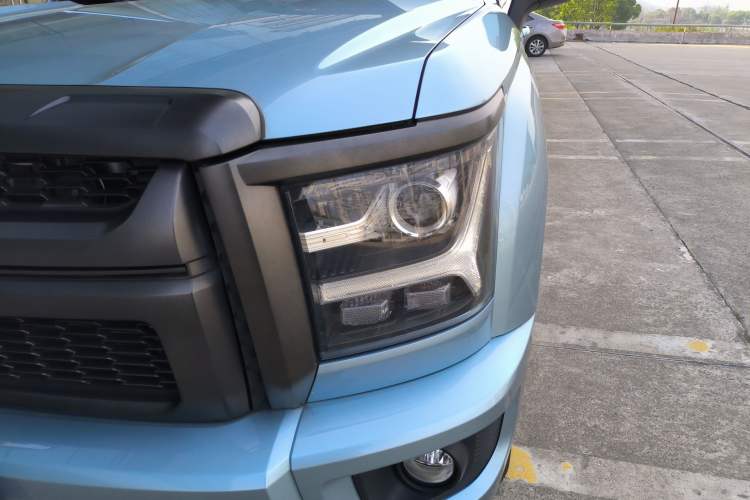 Used Great Wall King Kong Poer 2024 2.0T Automatic 8AT Diesel Two-Wheel-Drive Elite Flatbed Left Front Headlight