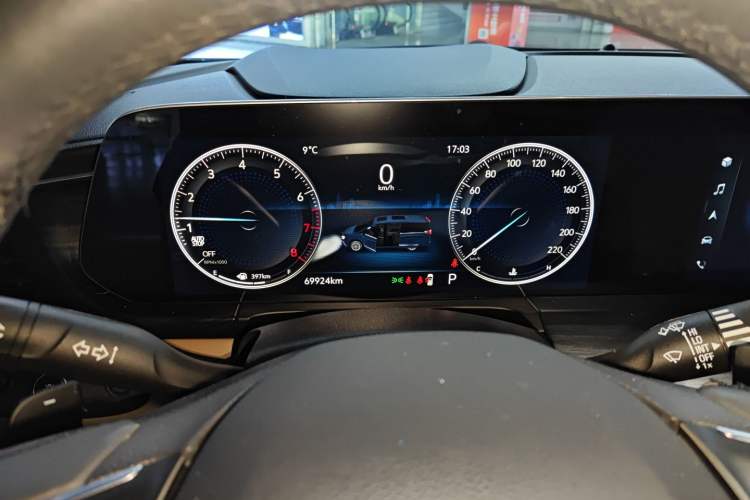 Used Buick GL8 2021 ES Land Cruiser 653T Luxury Edition