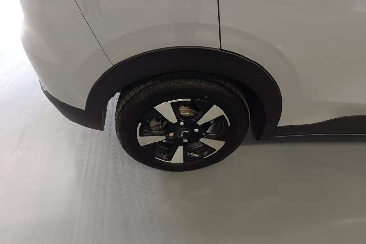 Used Wuling Bingo PLUS 2024 401 km Range 5-Seater Version
