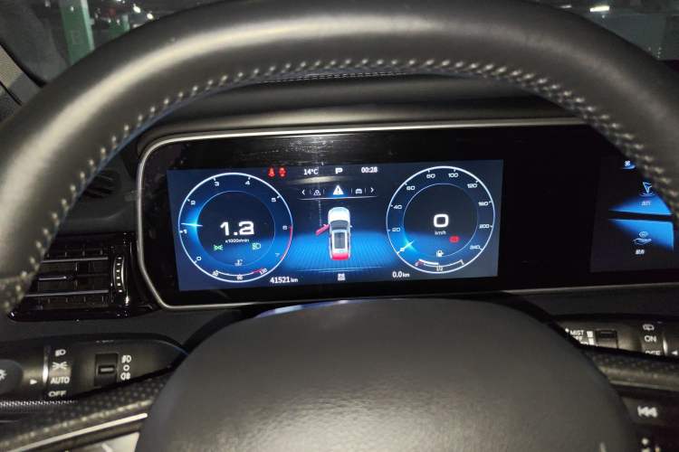 Used Hongqi HS5 2022 Revised Version 2.0T Smart Connect Flagship Edition

