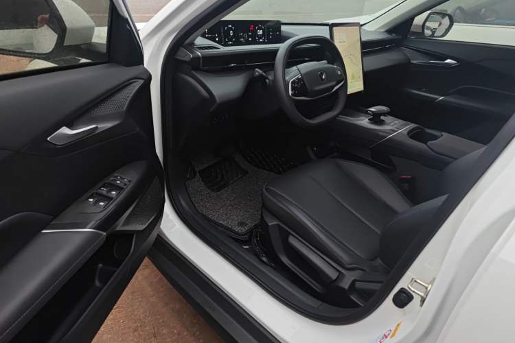 Used CHANGAN Eado DD 2023 Blue Whale NE 1.5T GDI DCT Luxury Edition
