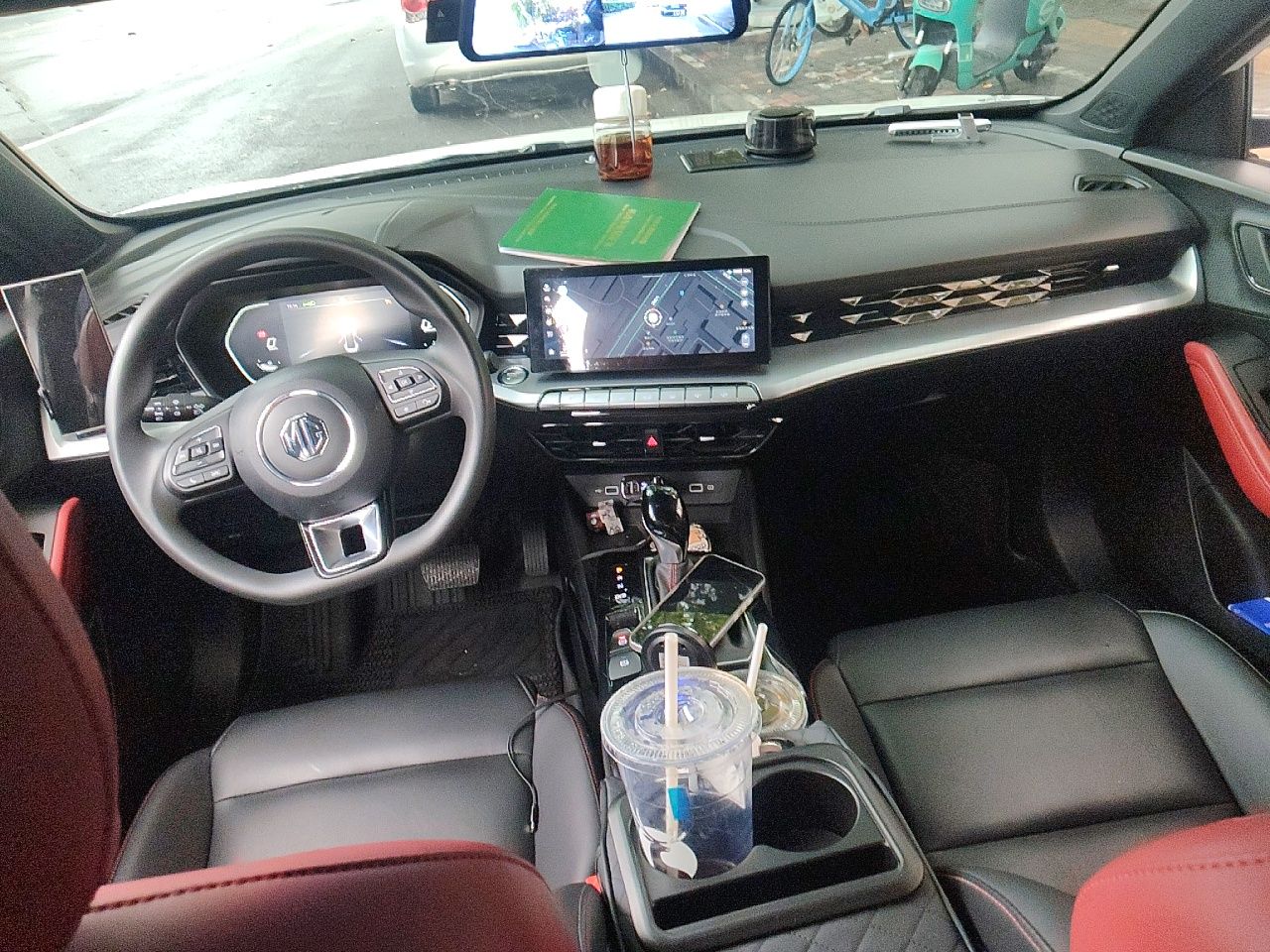 MG 5 MG 5 2023 Model 180 DVVT CVT Luxury Edition — снимка 9