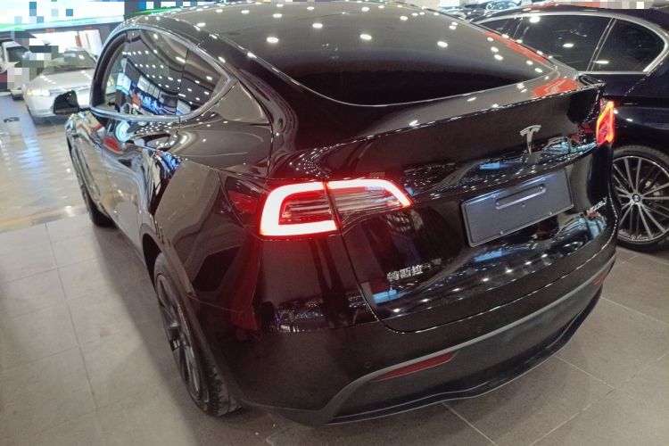 Used Tesla Model Y 2023 Rear-Wheel-Drive Version