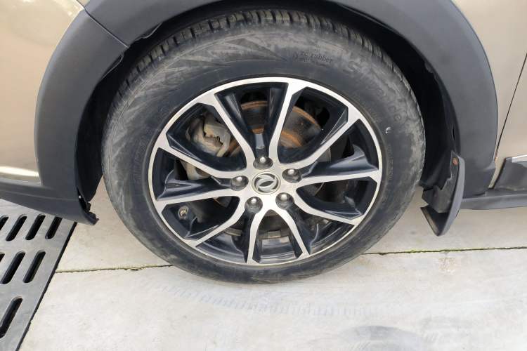 Used FORTHING SX6 2016 2.0L Manual Luxury Version