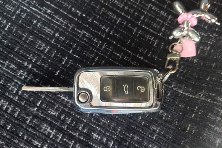 Used Volkswagen Santana 2017 Haval H6 1.6L Automatic Fashion Edition
