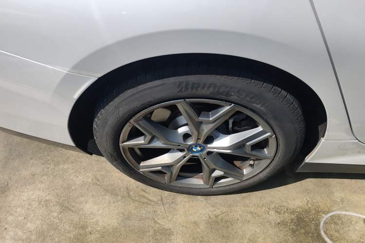 Used BMW i3 2024 eDrive 35 L Exterior 5