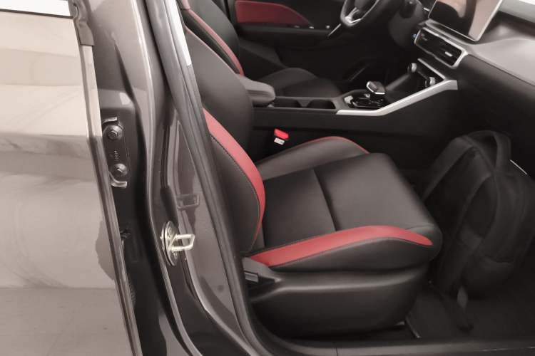 Used Geely Auto Coolray 2021 1.4T DCT Platinum Edition Right Front Seat