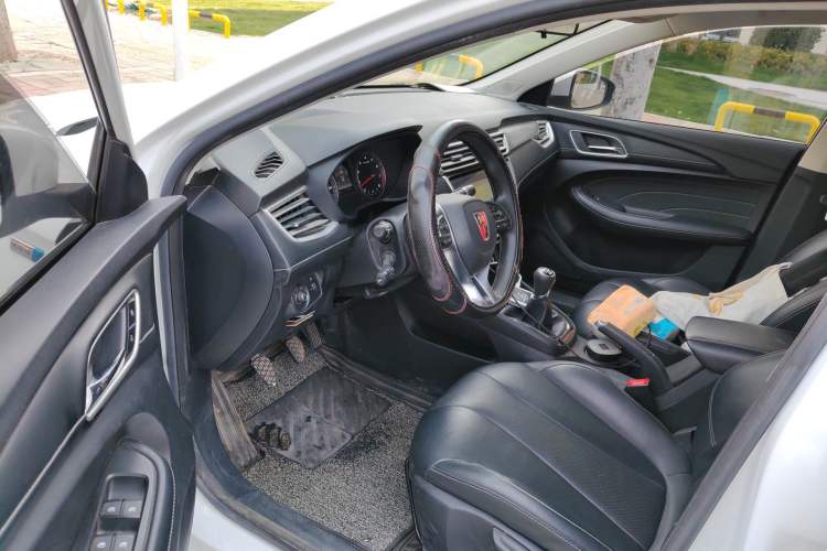 Used Roewe i5 2019 1.5L Manual 4G Connectable Langhao Edition
