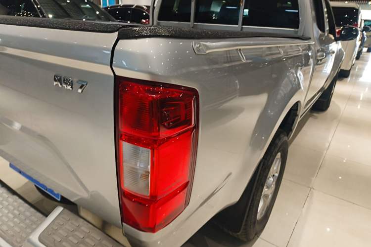 Used Great Wall Wingle 7 2021 2.0T Diesel Two-Wheel Drive Value Edition Big Double GW4D20M
