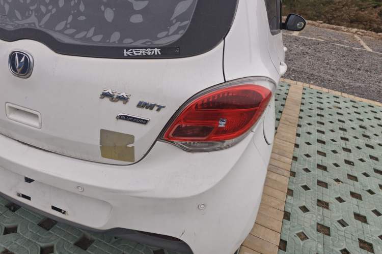 Used CHANGAN Benni 2015 1.4L IMT Luxury Model China V Standard