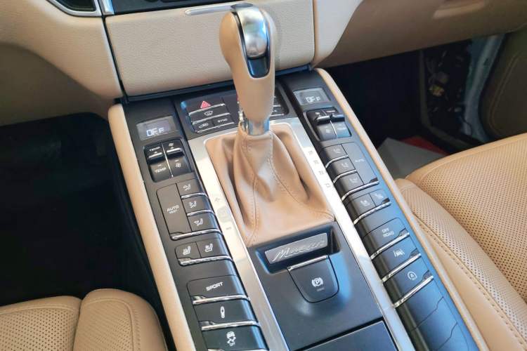 Used Porsche Macan 2017 Macan 2.0T