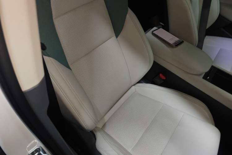 Used Lynk & Co 06 EM-P 2023 EM-P 126 Long-Range Pro