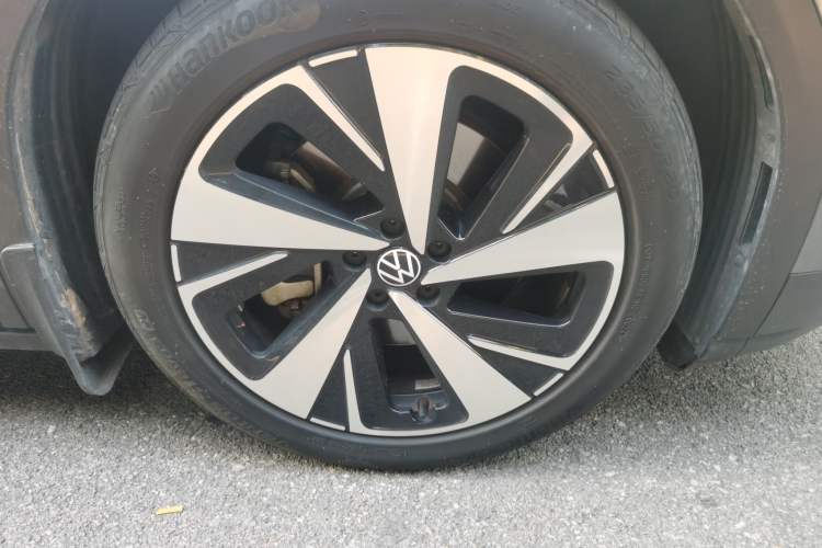 Used Volkswagen ID.6 X 2023 Ultra-Intelligent Long-Range Version
