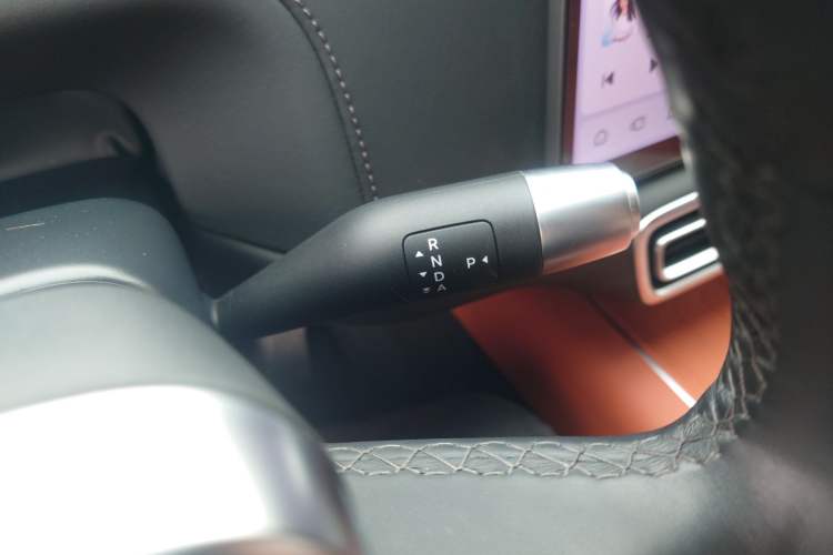 Used Li Auto L6 2024 Pro Model Gear Lever