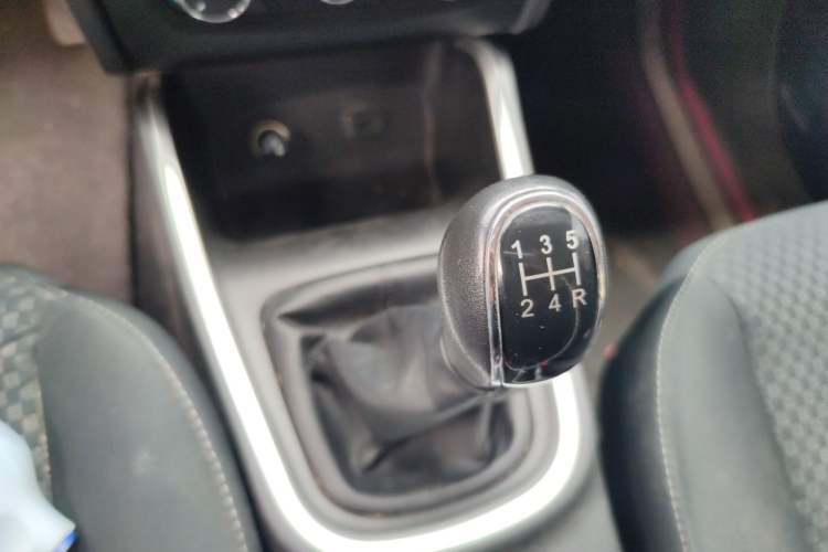 Used Jinbei Gold Hiace M Classic 2022 1.5L Engineering Lion Passenger Vehicle 5 Seats