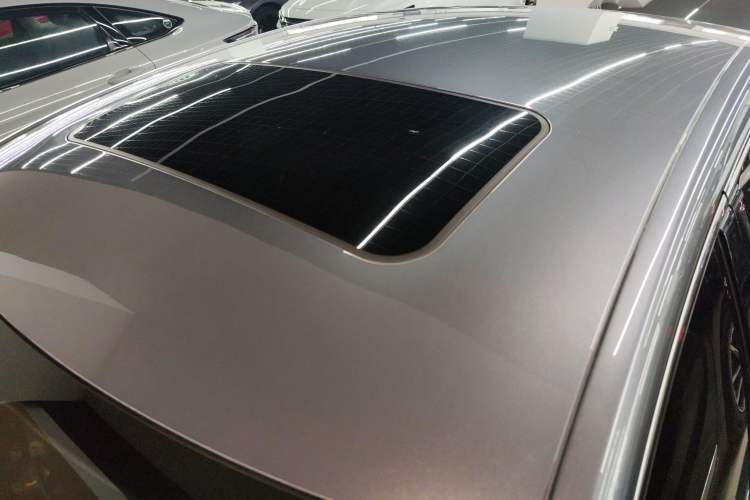 Used Roewe i6 MAX 2020 300TGI Automatic "Swell Cool Smart Drive" Edition
