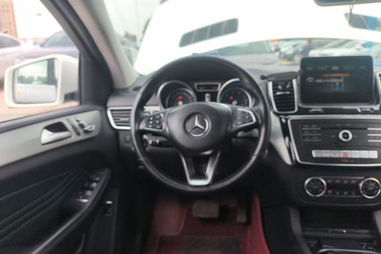 Used Mercedes-Benz GLE Coupe 2015 GLE 320 4MATIC Coupe SUV