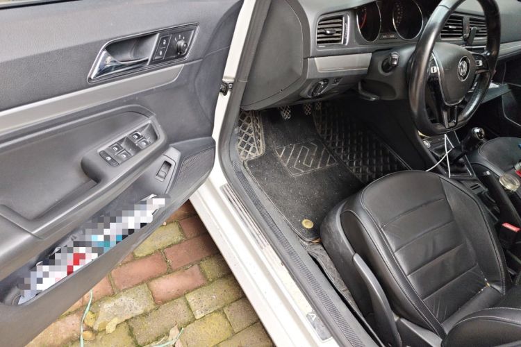 Used Volkswagen Lavida 2017 1.6L Manual Comfort Edition Driver Seat