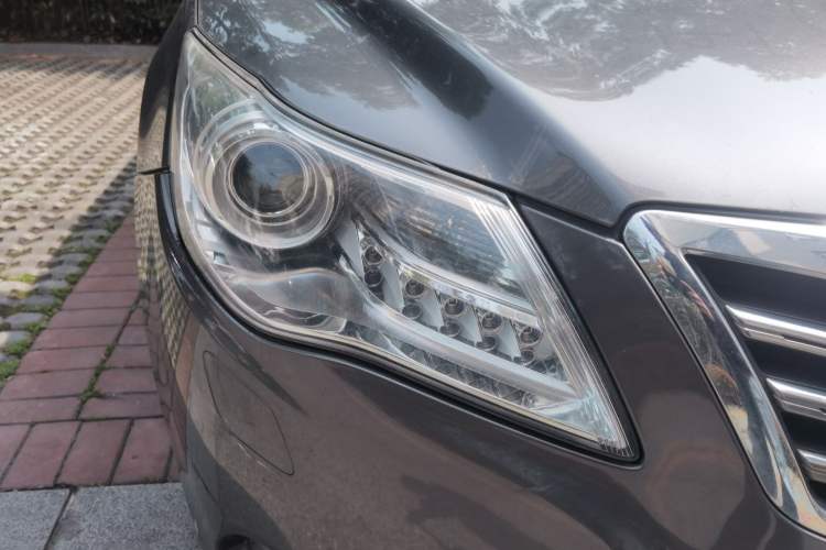 Used Roewe 950 2012 2.4L Luxury Edition
