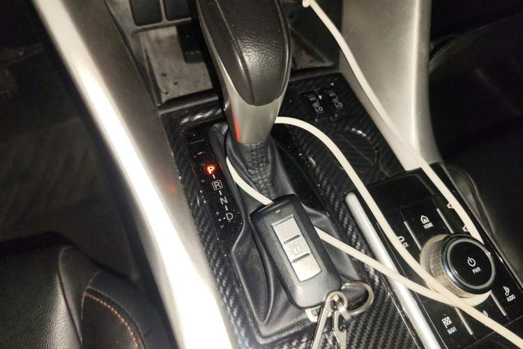 Used Mitsubishi Eclipse Cross 2019 1.5T CVT Two-Wheel Drive Dream Edition China VI Standard Gear Lever