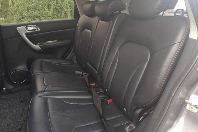 Used Haval H6 2013 Upgraded Model 1.5T Manual Two-Wheel Drive Elite Version