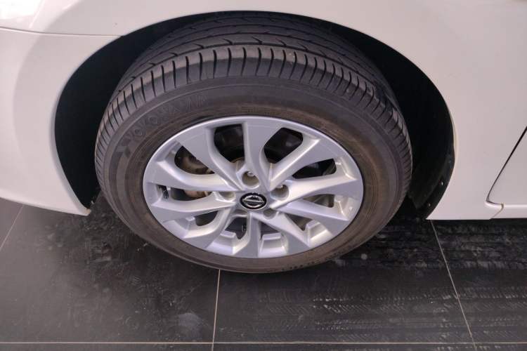 Used Nissan Sylphy 2022 Classic 1.6XL CVT Luxury Edition Left Front Wheel Hub