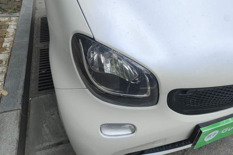 Used smart fortwo 2015 1.0L 52 kW Hardtop Passion Edition

