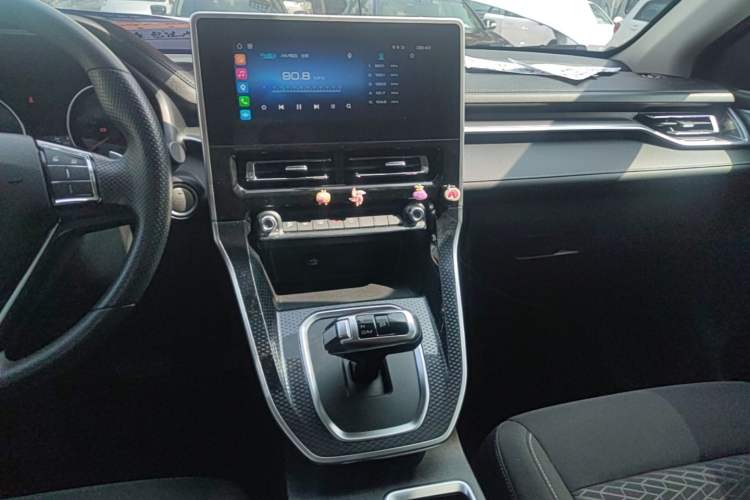 Used Haval M6 2023 PLUS 1.5T DCT Elite Smart Connectivity Model Audio And AC Panel