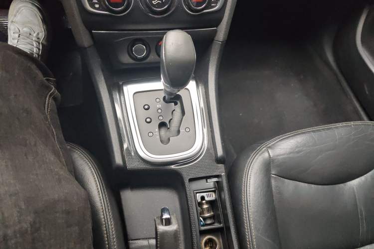 Used Citroen C4L 2013 1.6THP Automatic Dynamic Edition Gear Lever