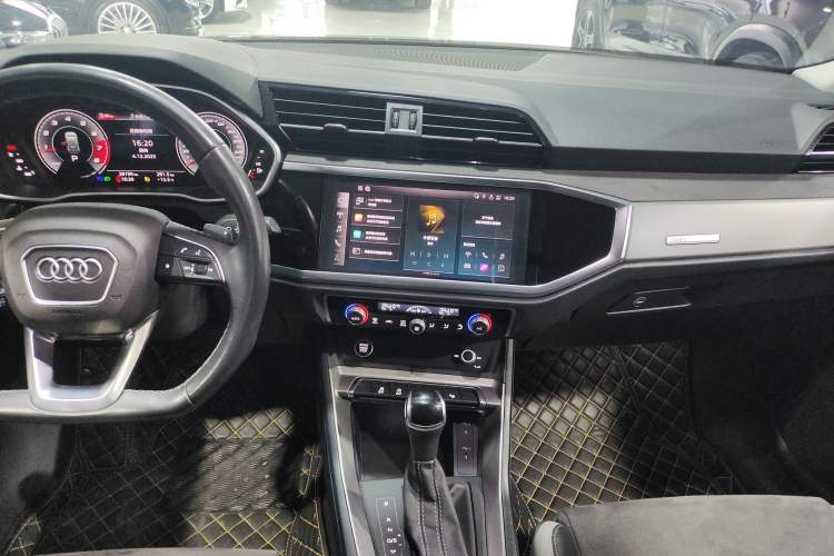 Used Audi Q3 2023 35 TFSI Fashion Dynamic Model (1.4T)