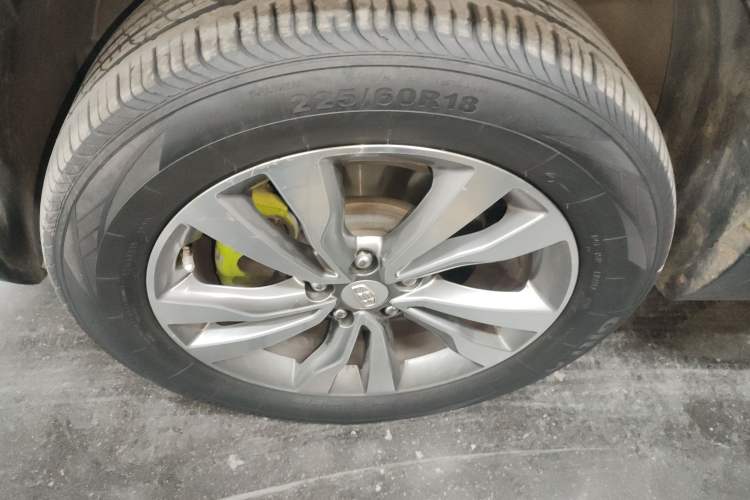 Used Geely Auto Emgrand X7 Sport 2016 1.8TD Automatic ZhiZun Version