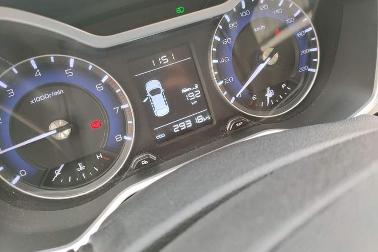 Used Geely Auto Vision X3 2019 Upgraded Model 1.5L Manual Luxury Version