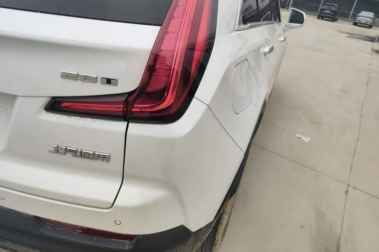 Used Cadillac XT4 2021 28T Two-Wheel Drive Tech Edition