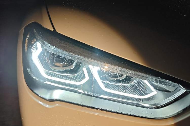 Used BMW X1 2021 sDrive20Li Premium Edition Right Front Headlight